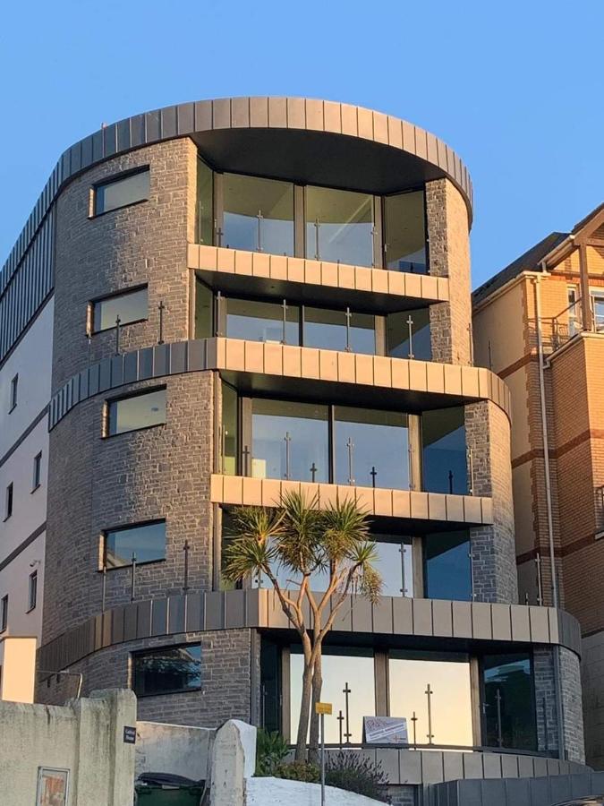 4 The View Apartments Ilfracombe - Seafront, Parking, Lift, Ev Exterior photo