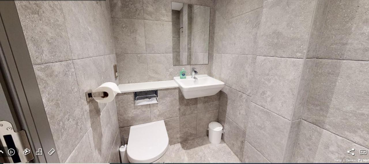 4 The View Apartments Ilfracombe - Seafront, Parking, Lift, Ev Exterior photo