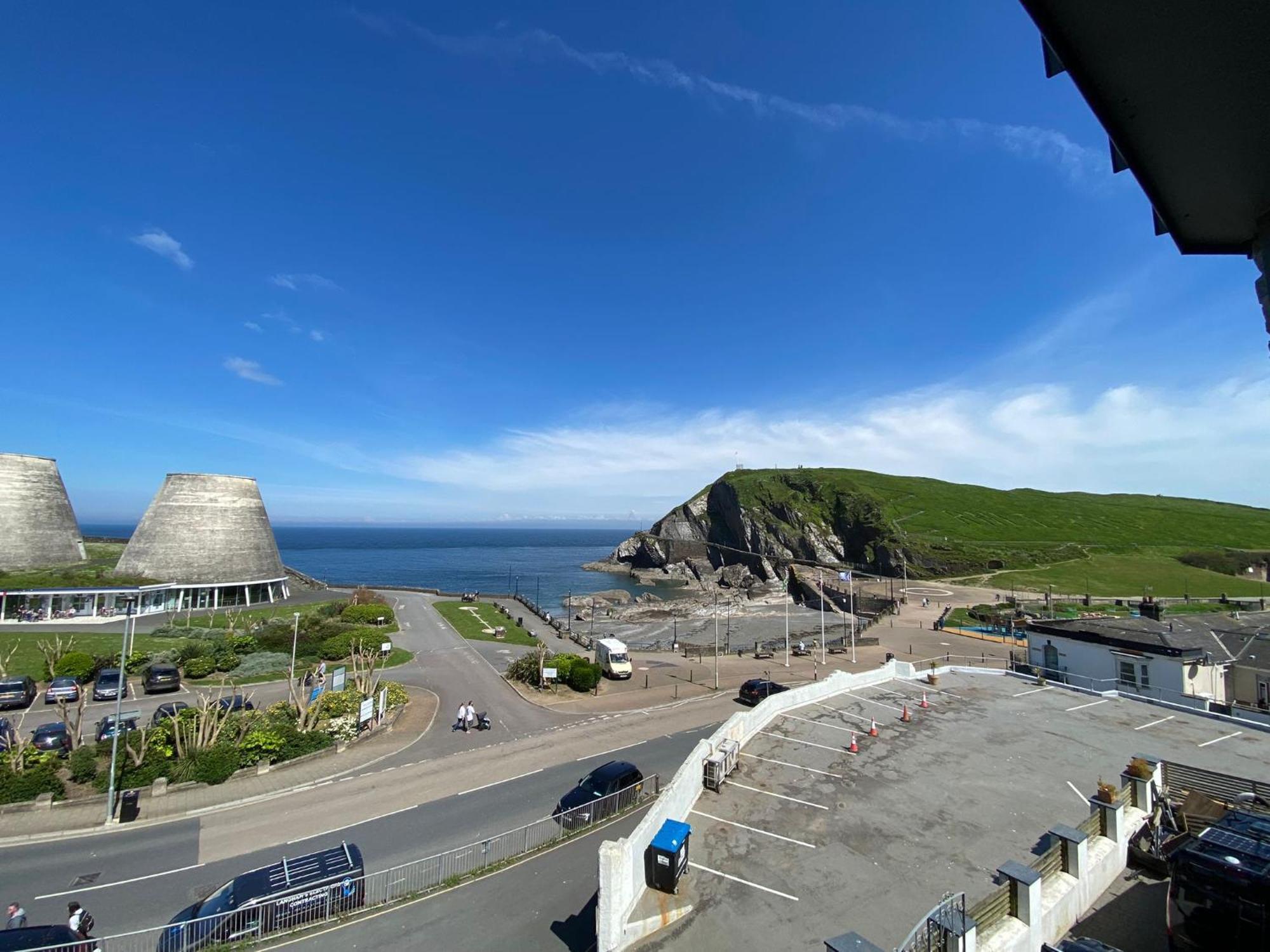 4 The View Apartments Ilfracombe - Seafront, Parking, Lift, Ev Exterior photo