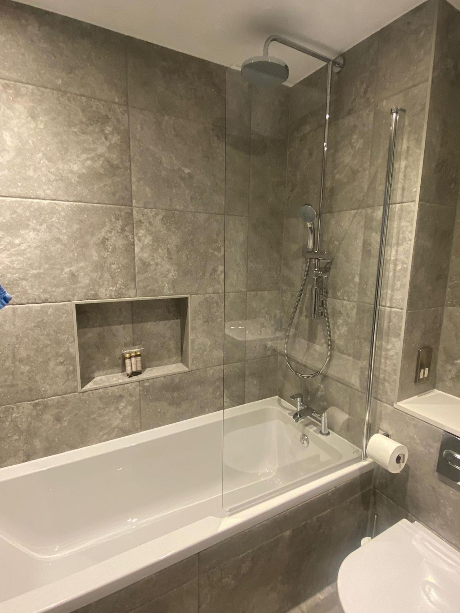 4 The View Apartments Ilfracombe - Seafront, Parking, Lift, Ev Exterior photo