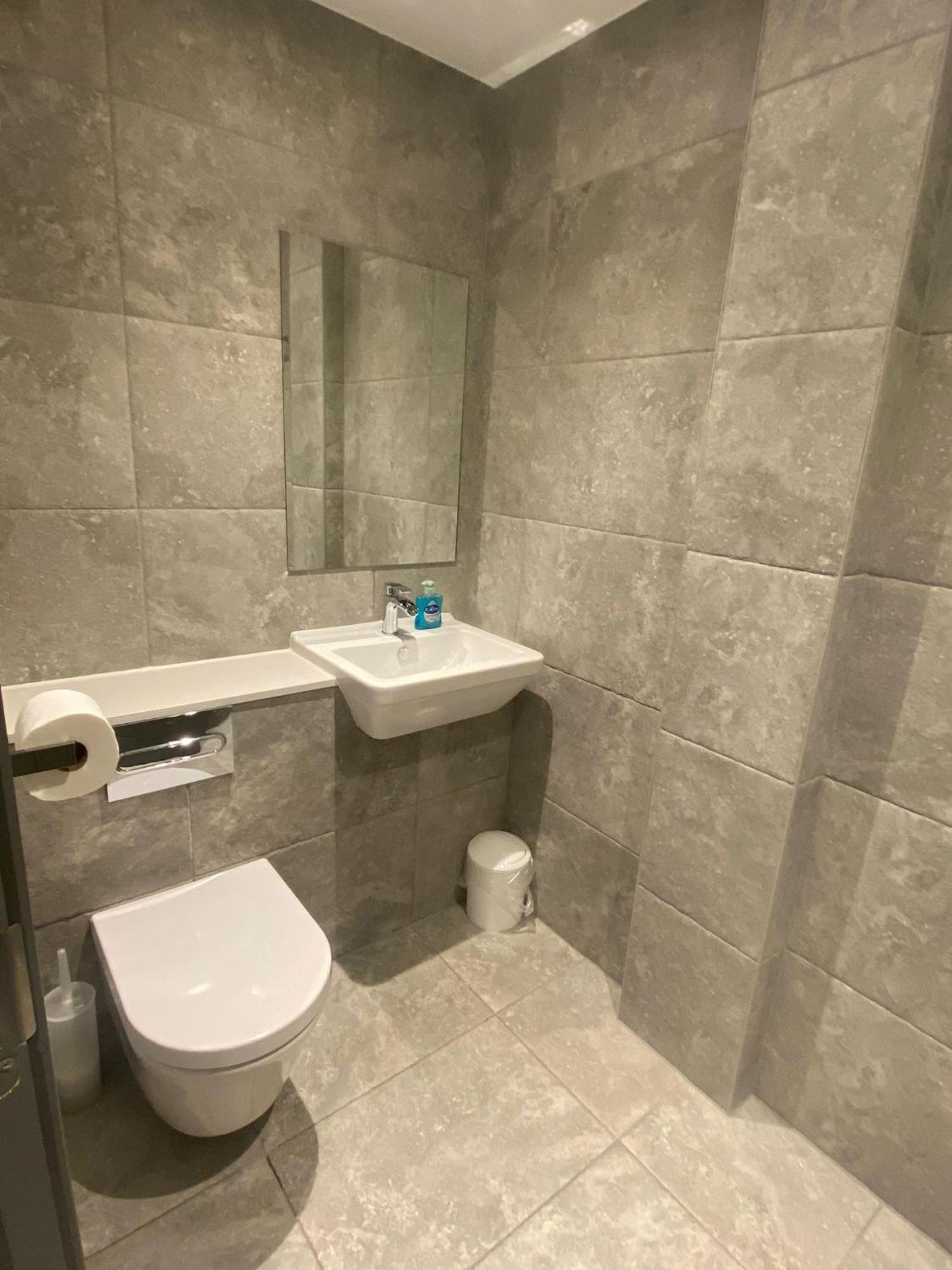 4 The View Apartments Ilfracombe - Seafront, Parking, Lift, Ev Exterior photo