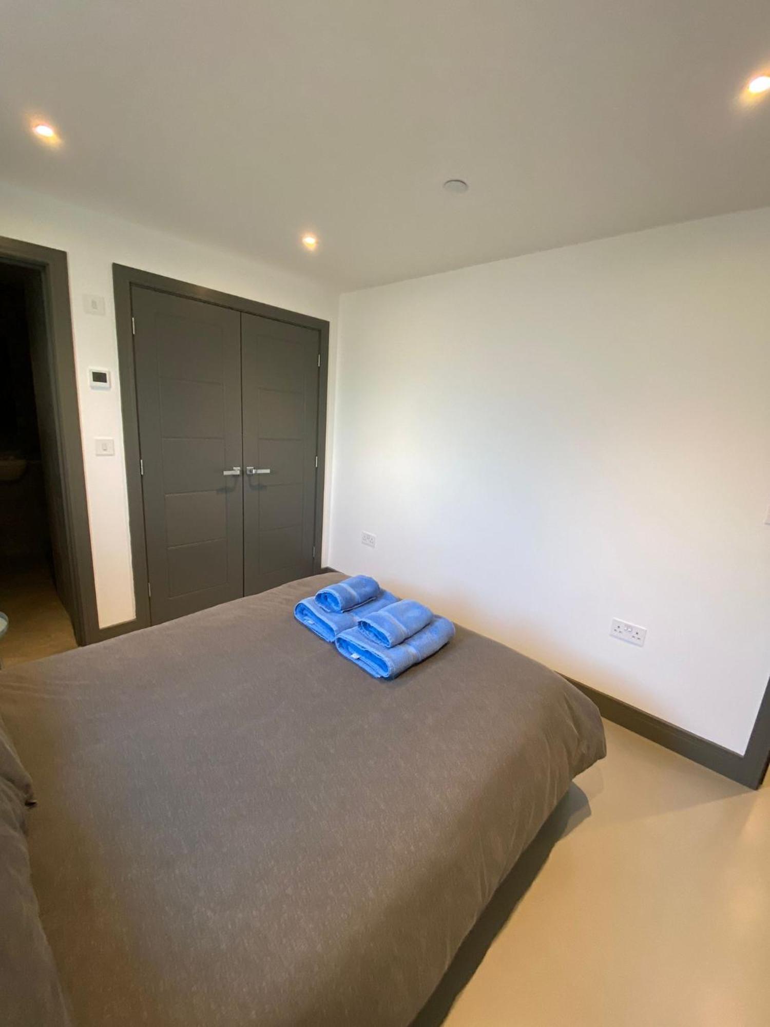 4 The View Apartments Ilfracombe - Seafront, Parking, Lift, Ev Exterior photo