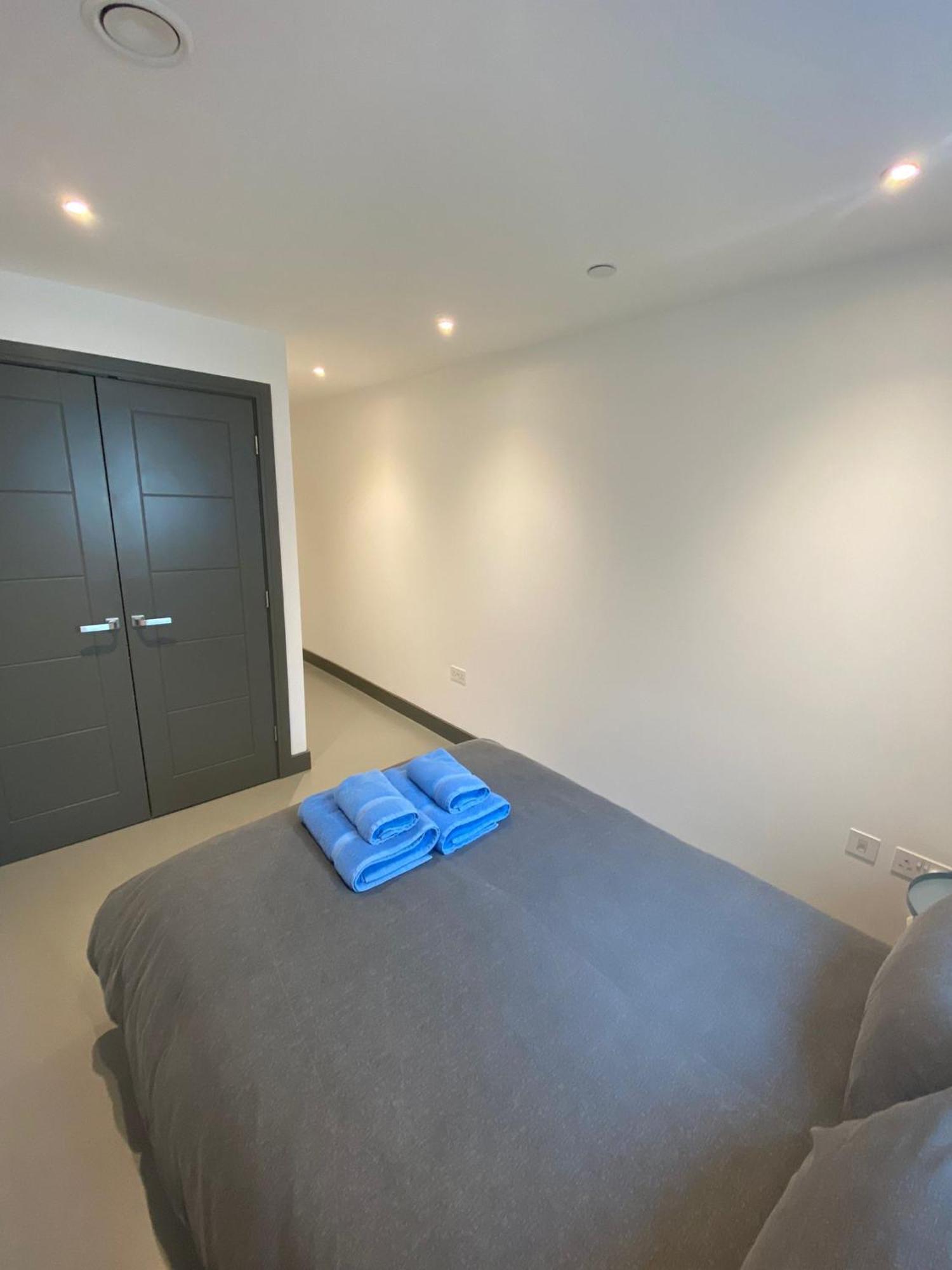 4 The View Apartments Ilfracombe - Seafront, Parking, Lift, Ev Exterior photo