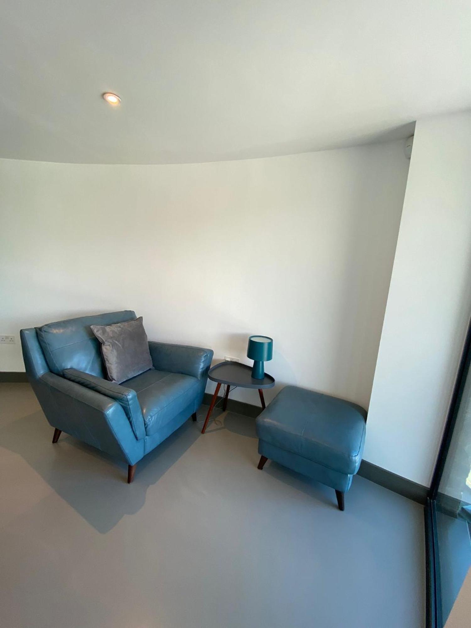 4 The View Apartments Ilfracombe - Seafront, Parking, Lift, Ev Exterior photo